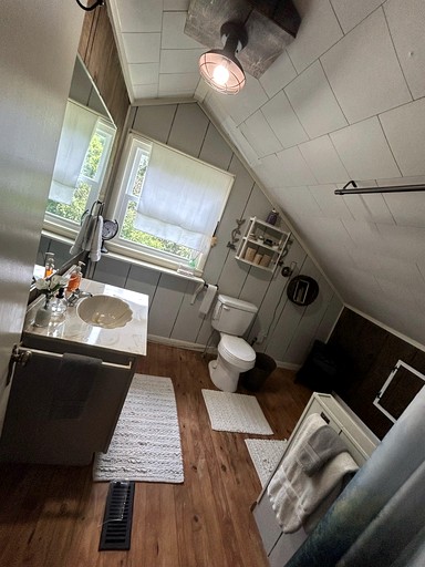 Cabins (United States of America, McMinnville, Tennessee)