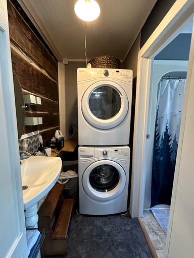 Cabins (United States of America, McMinnville, Tennessee)