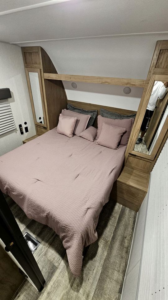 Amazing Camper Fully Equipped in Tampa, Florida