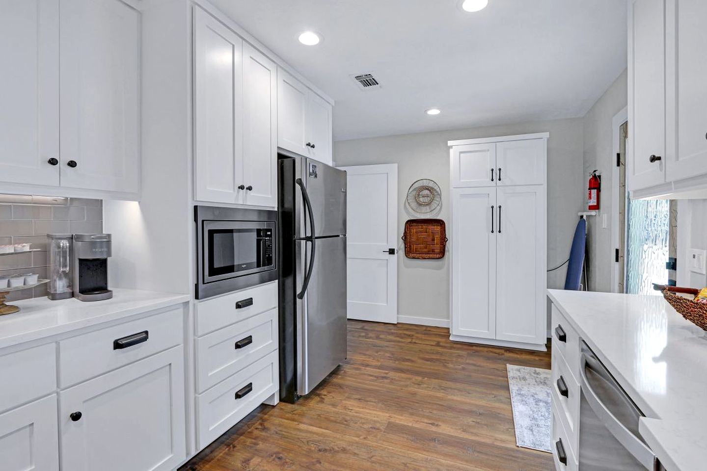 Luxurious Rental with Private Yard and BBQ in Wimberley, Texas