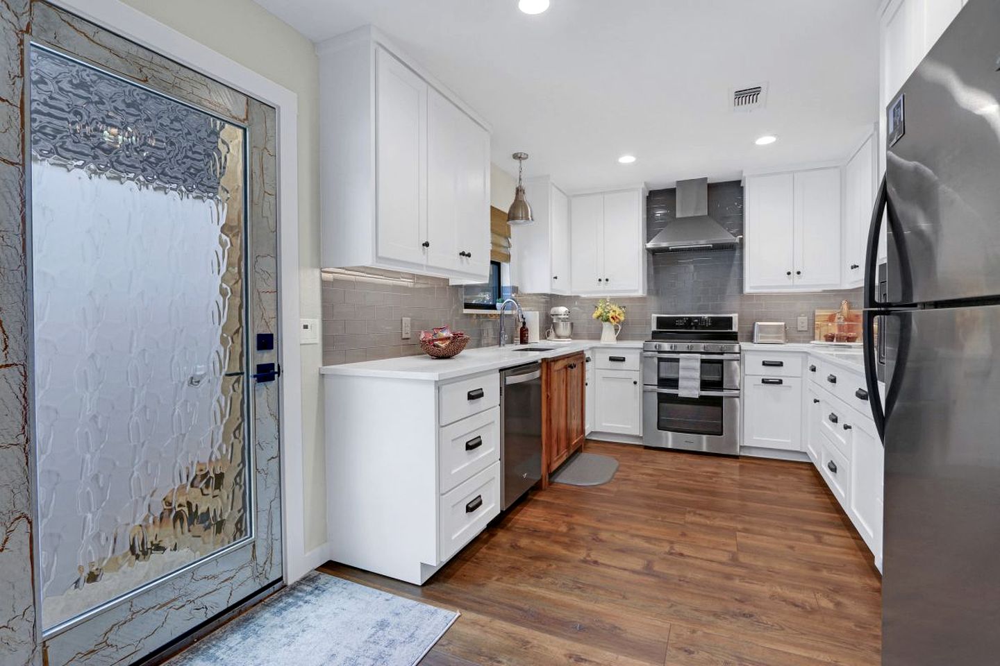 Luxurious Rental with Private Yard and BBQ in Wimberley, Texas