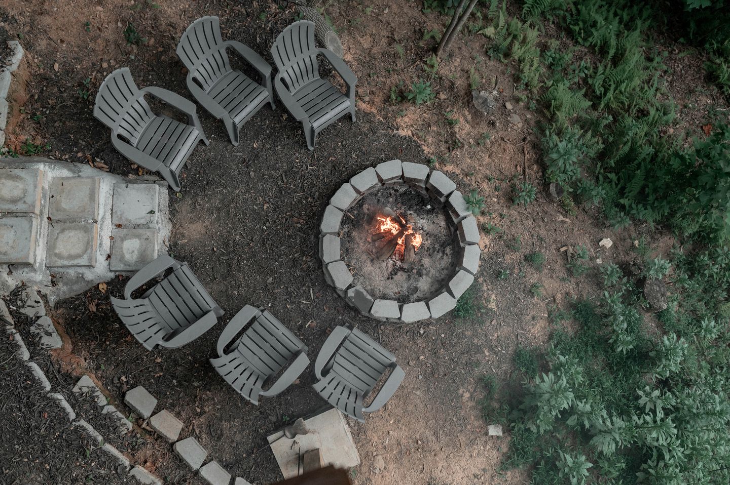 Secluded Cabin in the Woods with Hot Tub and Fire Pit in Blue Ridge, Georgia