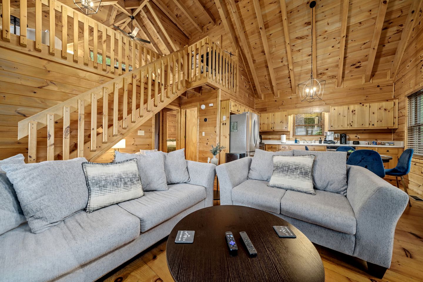 Secluded Cabin in the Woods with Hot Tub and Fire Pit in Blue Ridge, Georgia
