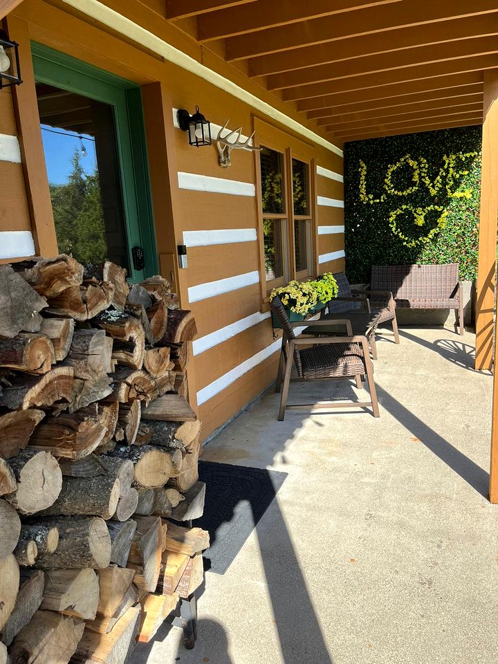 Peaceful Cabin Perfect for Families in Lawrenceburg, Indiana