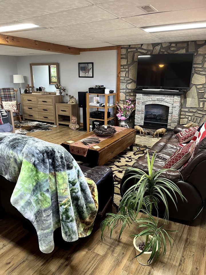Peaceful Cabin Perfect for Families in Lawrenceburg, Indiana