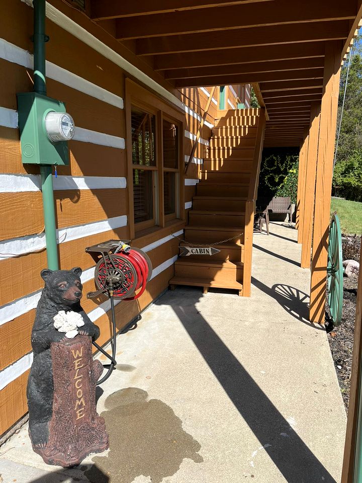 Peaceful Cabin Perfect for Families in Lawrenceburg, Indiana