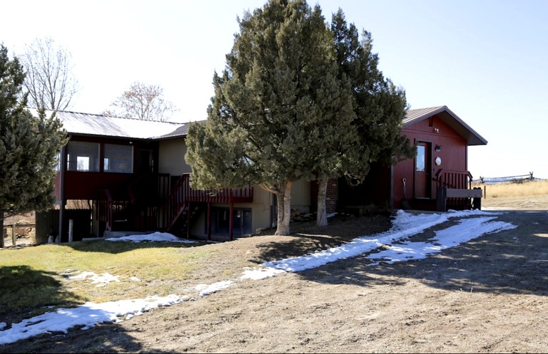 Amazing Retreat Ideal for Families or Groups in Saratoga, Wyoming