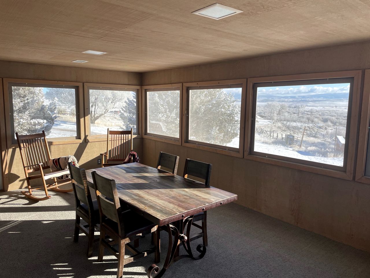 Amazing Retreat Ideal for Families or Groups in Saratoga, Wyoming