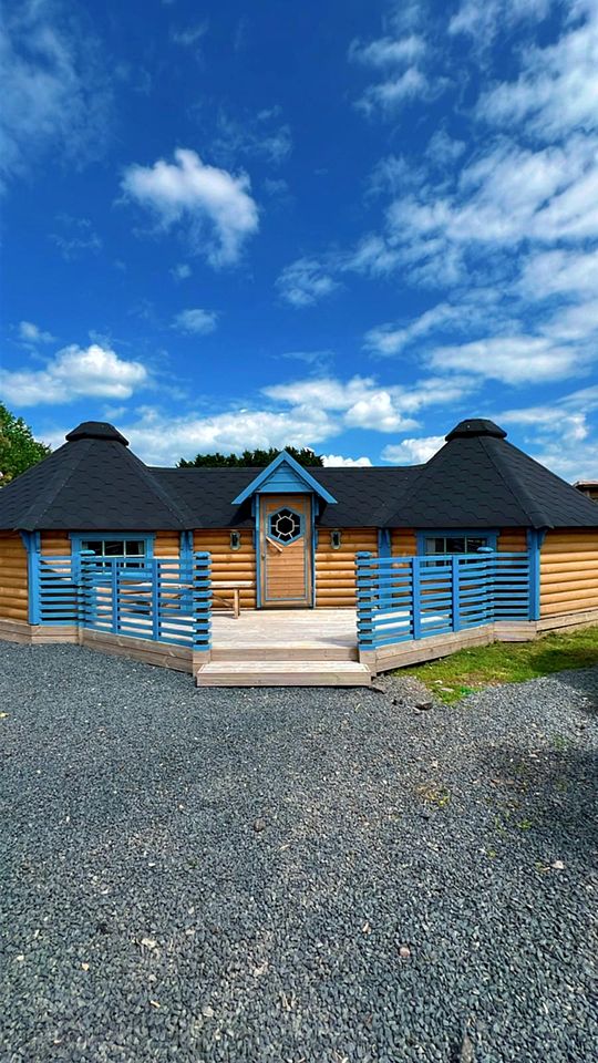 Eco-Friendly Pods with Spacious Interior Perfect fro Groups in England