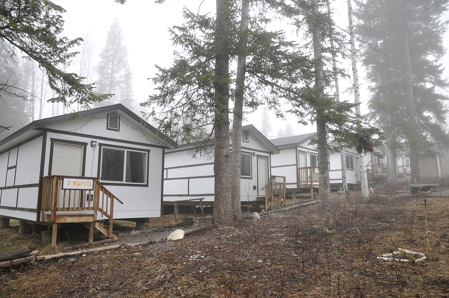 Wooden Cabins Well Equipped with Mountain Views in British Columbia