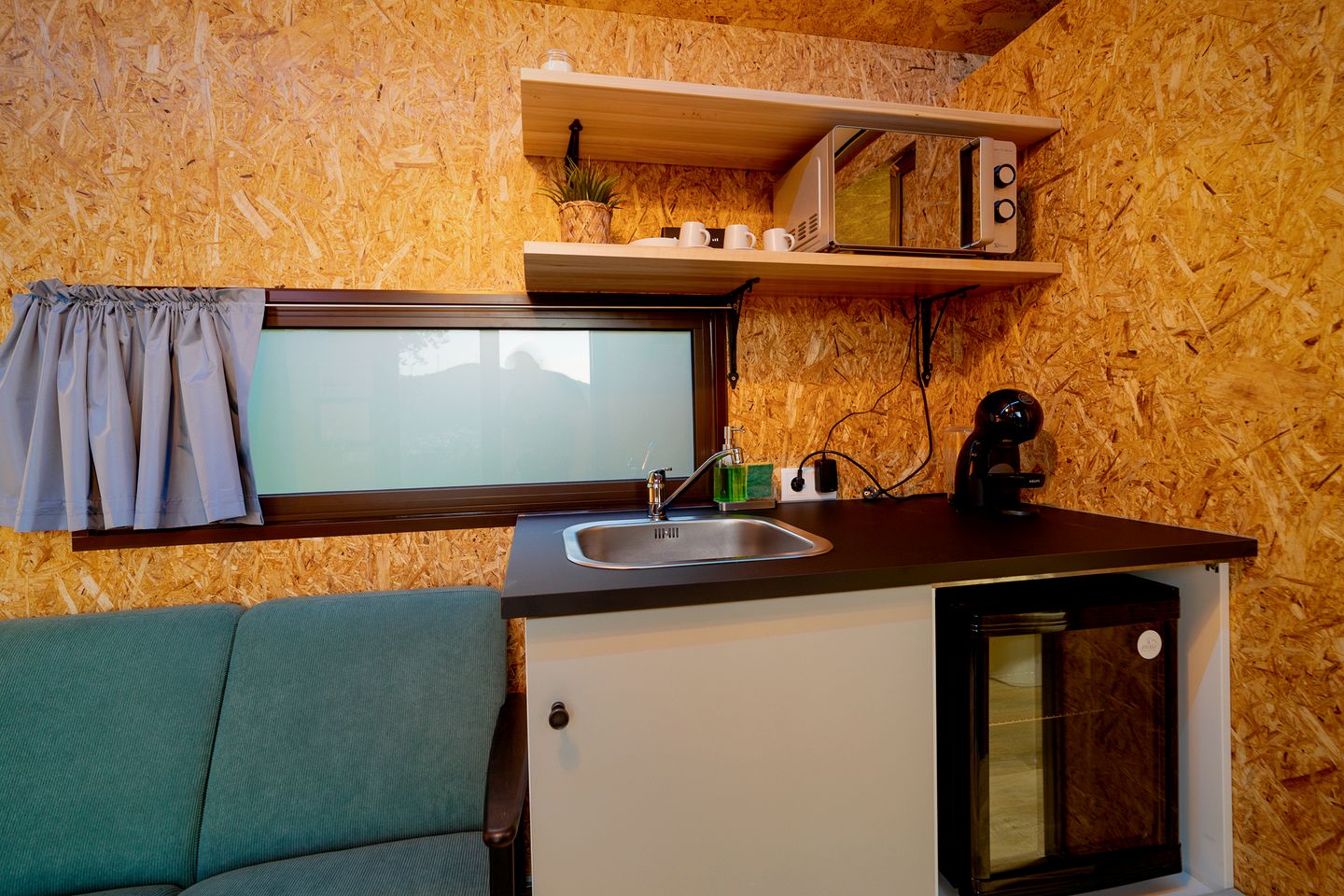 Serene Tiny House Great for Families or Groups Getaways in Portugal