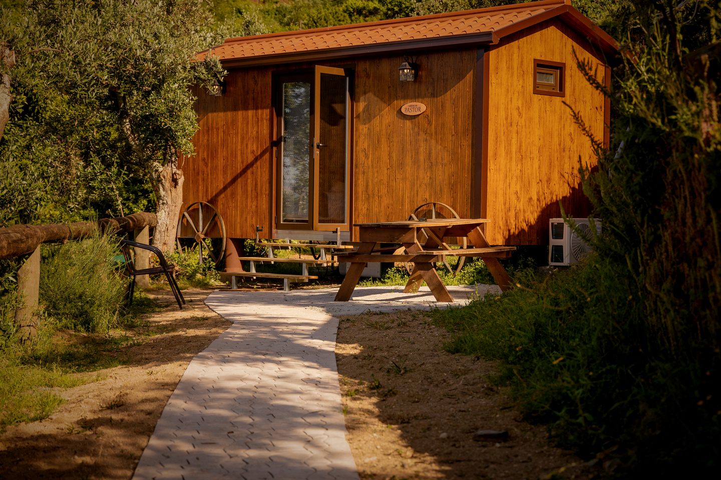 Serene Tiny House Great for Families or Groups Getaways in Portugal
