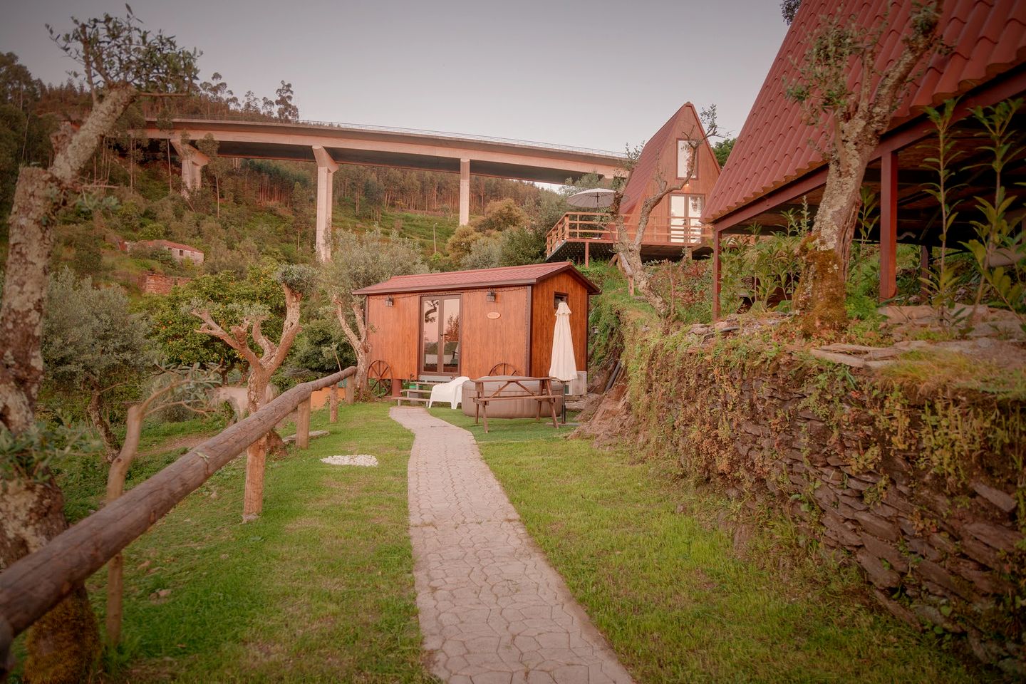 Serene Tiny House Great for Families or Groups Getaways in Portugal