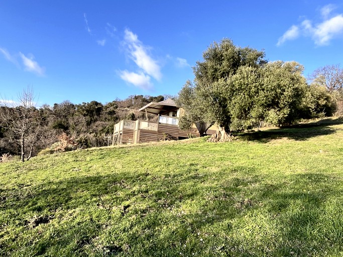 Tented Cabins (Italy, Montorgiali, Toscana)