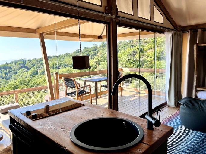 Tented Cabins (Italy, Montorgiali, Toscana)