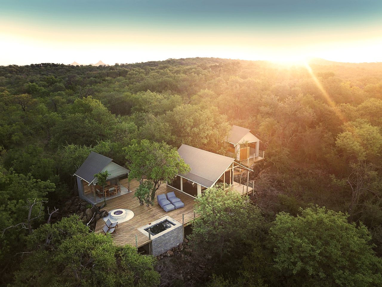Breathtaking Safari Tent with Idyllic Outdoor Living Space in South Africa