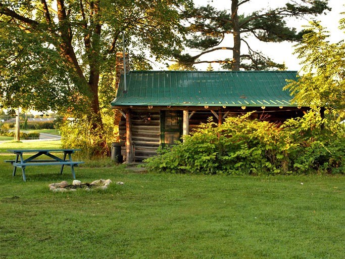 Cabins (United States of America, Hector, New York)