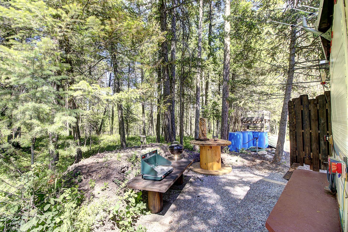 Rustic Cozy Camper Well Equipped Great for Nature Lovers in Montana