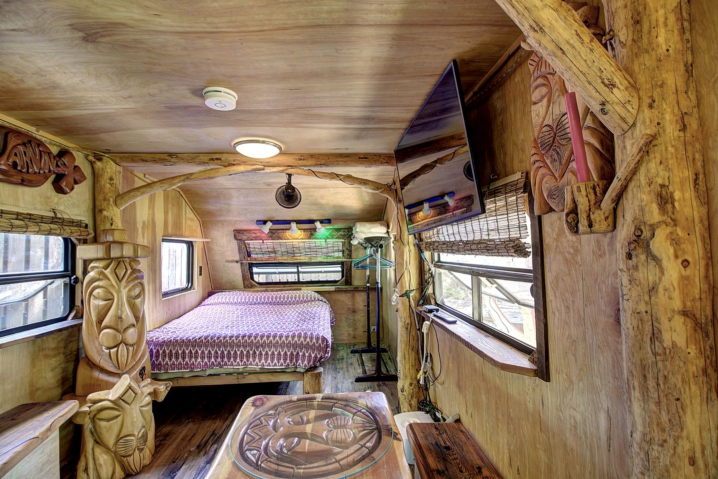 Rustic Cozy Camper Well Equipped Great for Nature Lovers in Montana