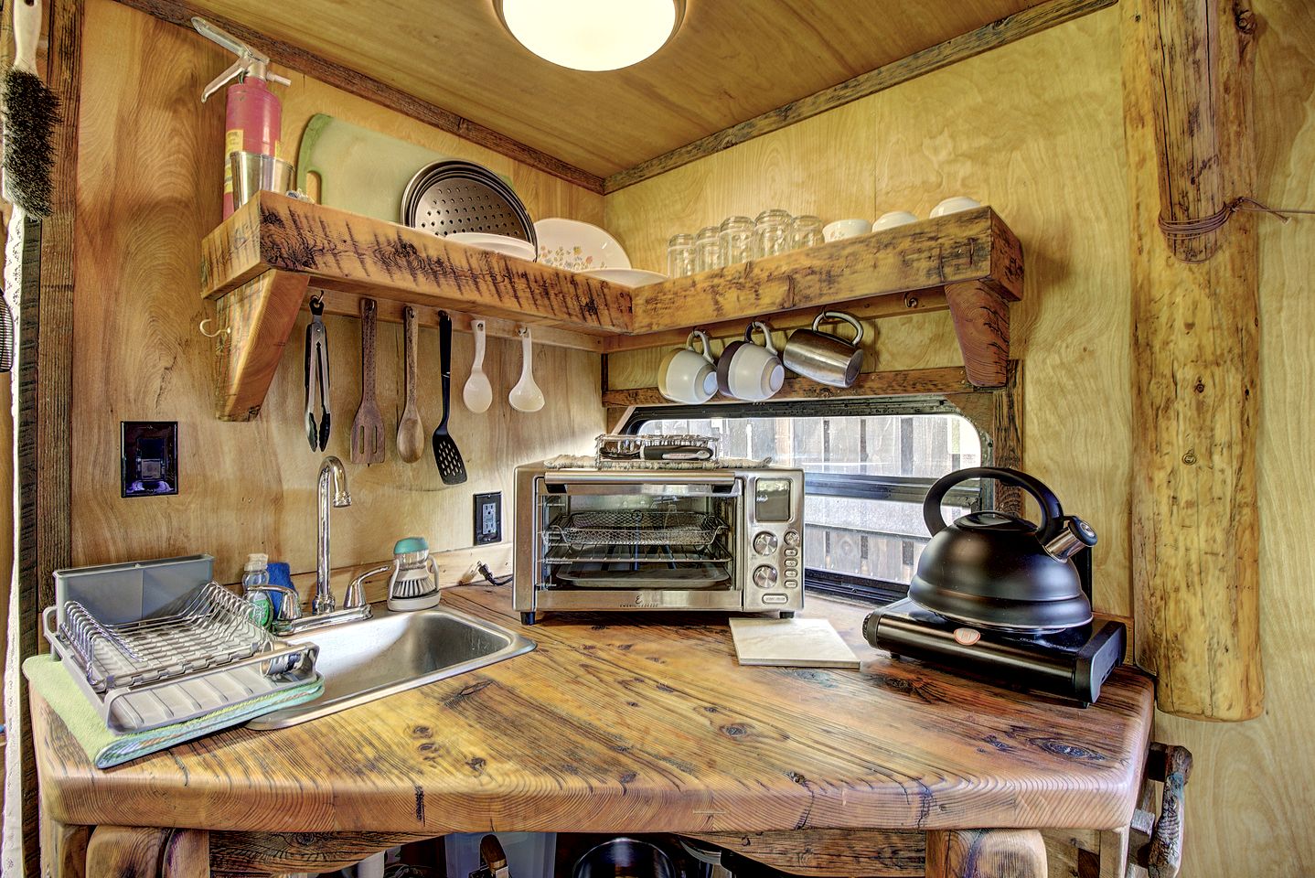 Rustic Cozy Camper Well Equipped Great for Nature Lovers in Montana