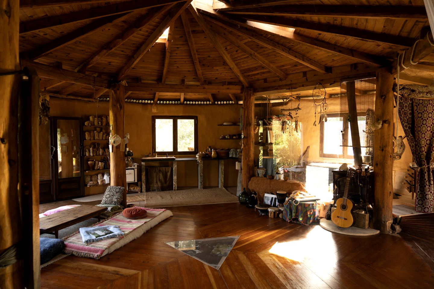 Natural Roundhouse near Ericeira