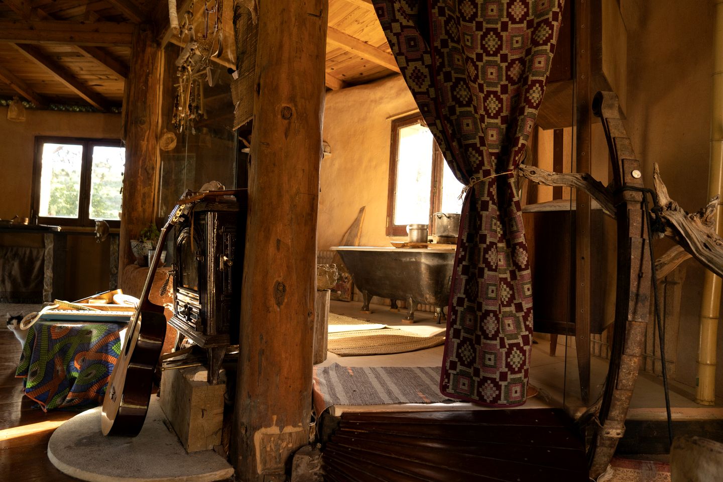 Natural Roundhouse near Ericeira