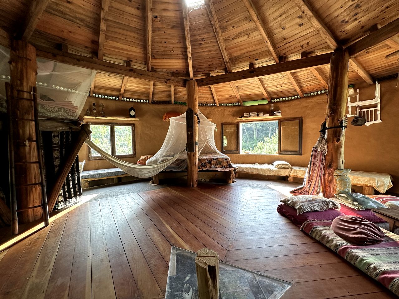 Natural Roundhouse near Ericeira