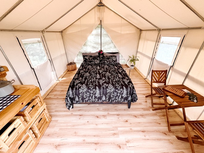Tented Cabins (Canada, Maple View, New Brunswick)