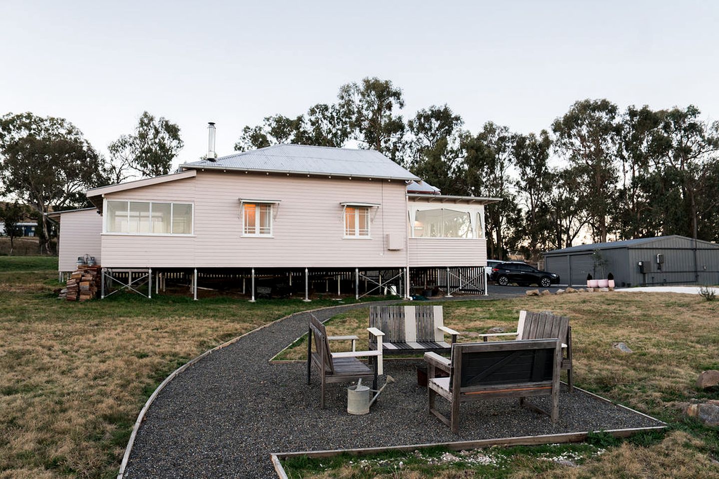 Cute Farmhouse with Gorgeous Countryside Views in New South Wales