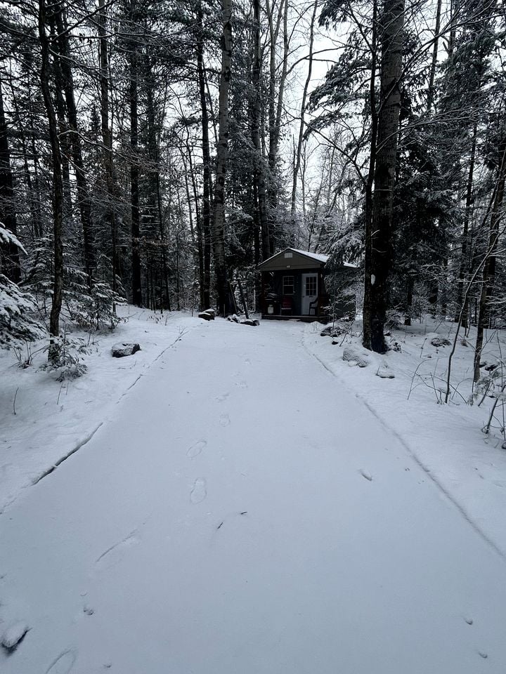 Quaint Tiny Cabins Great for a Couples Escape in Ontario