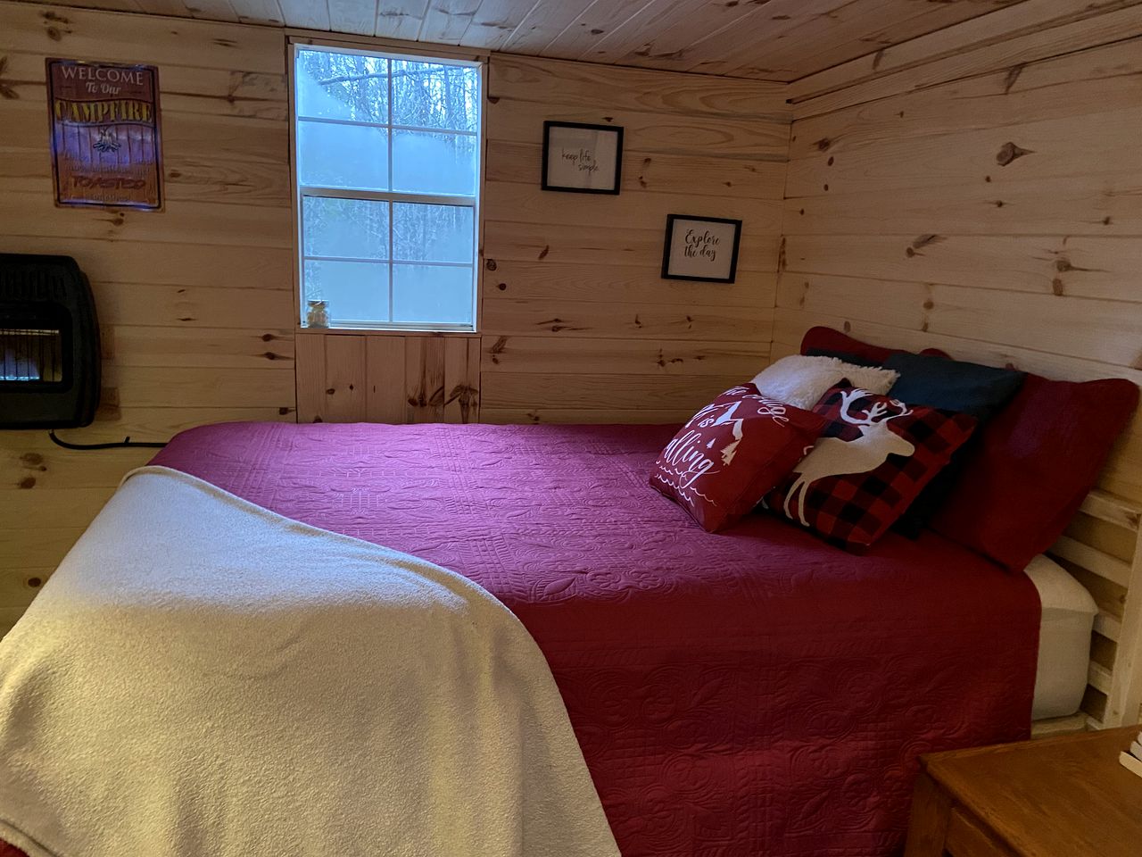 Quaint Tiny Cabins Great for a Couples Escape in Ontario