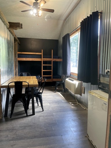 Cabins (United States of America, Nashville, Indiana)