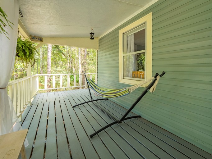 Cabins (United States of America, Brunswick, Georgia)