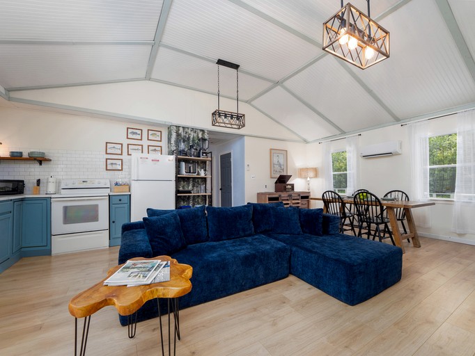 Cabins (United States of America, Brunswick, Georgia)