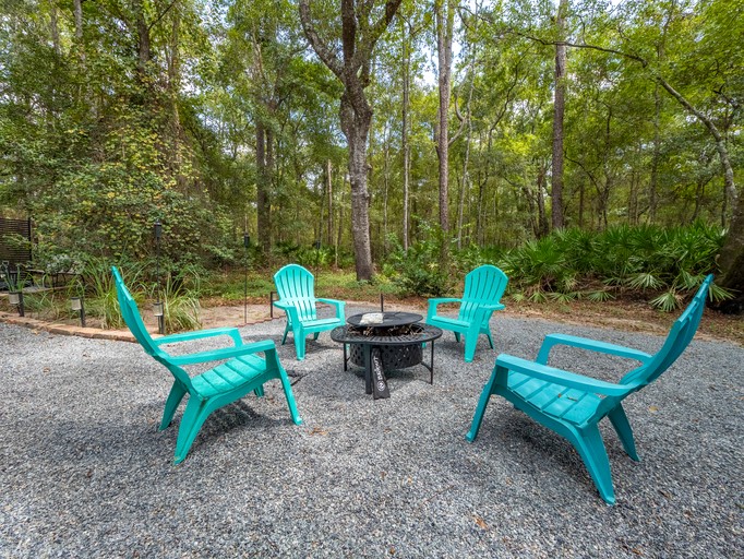 Cabins (United States of America, Brunswick, Georgia)