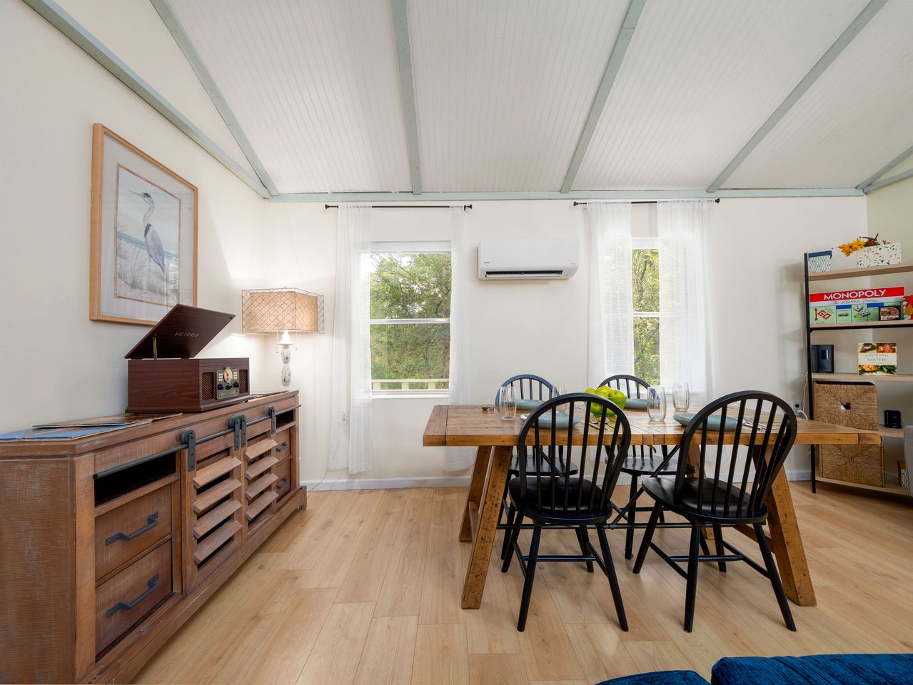 Charming Riverfront Cottage Private Deck and Views in Hortense, Georgia