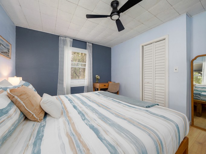 Cabins (United States of America, Brunswick, Georgia)