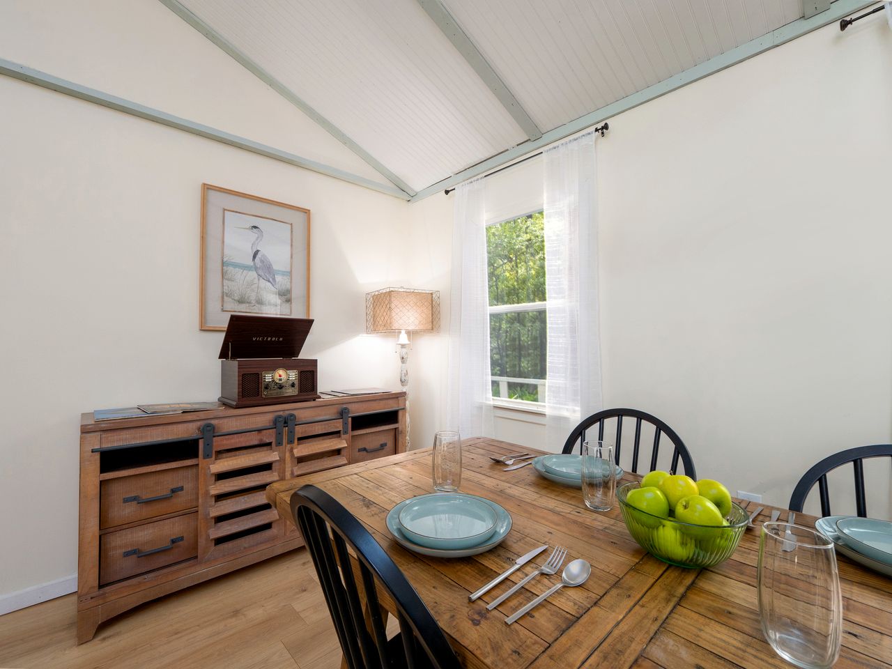 Charming Riverfront Cottage Private Deck and Views in Hortense, Georgia