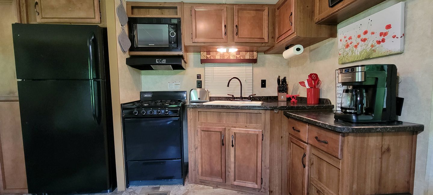Equipped Camper Lovely for a Glamping Getaway in Louisiana
