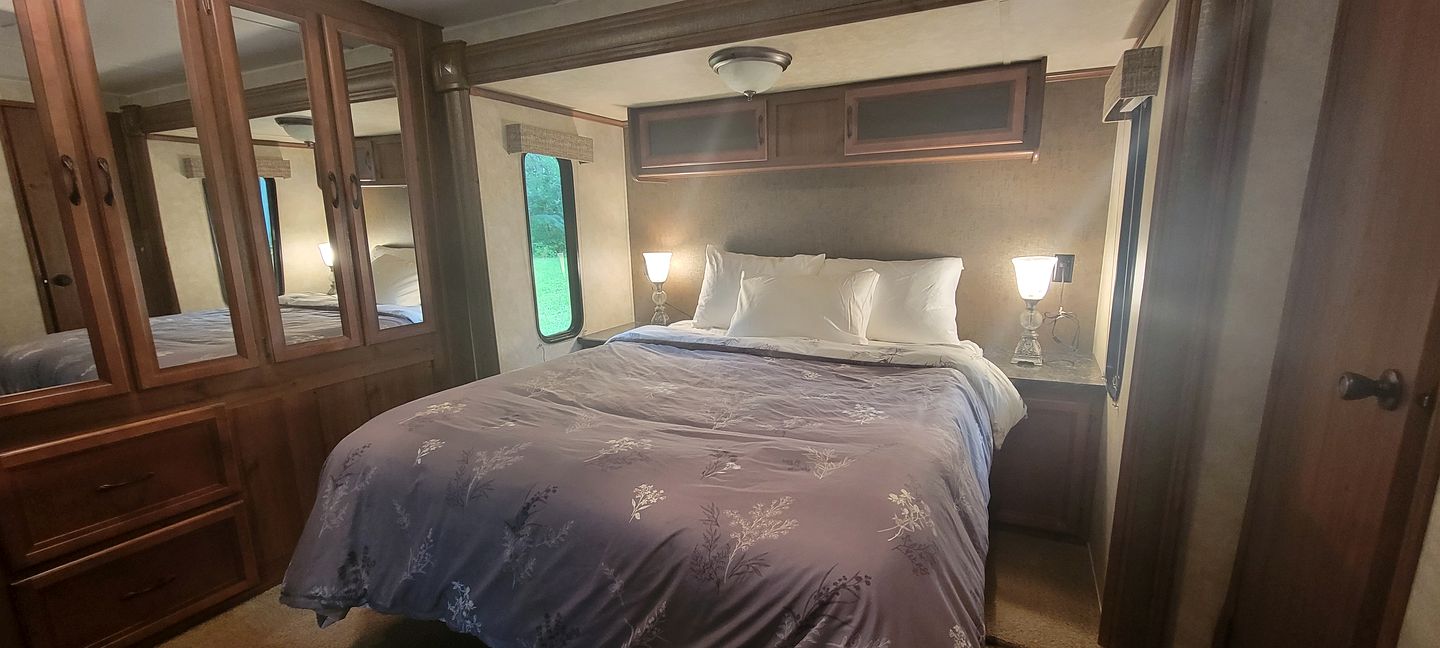 Equipped Camper Lovely for a Glamping Getaway in Louisiana