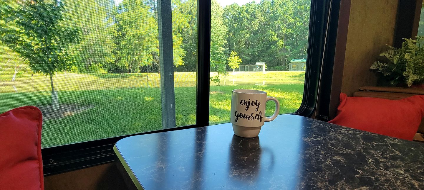 Equipped Camper Lovely for a Glamping Getaway in Louisiana