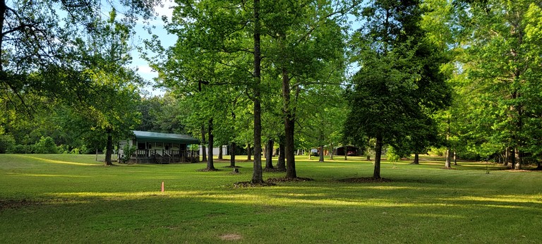 Equipped Camper Lovely for a Glamping Getaway in Louisiana