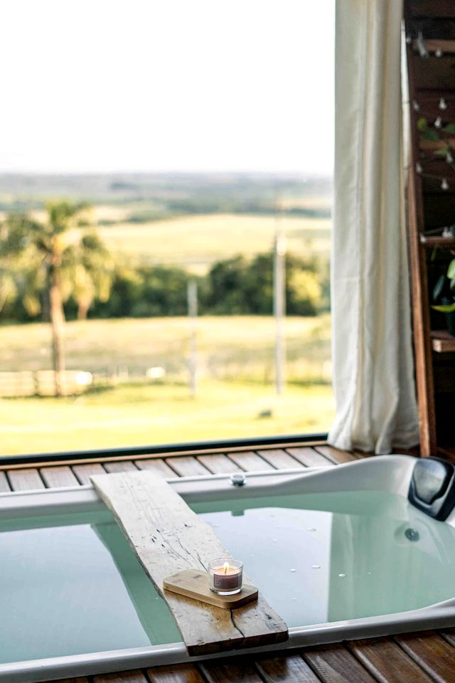 Spectacular Cabin with Luxurious and Romantic Amenities in Brazil