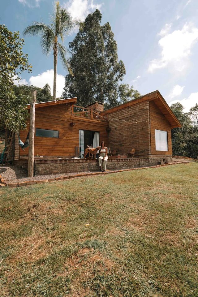 Spectacular Cabin with Luxurious and Romantic Amenities in Brazil