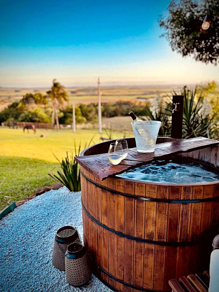 Spectacular Cabin with Luxurious and Romantic Amenities in Brazil