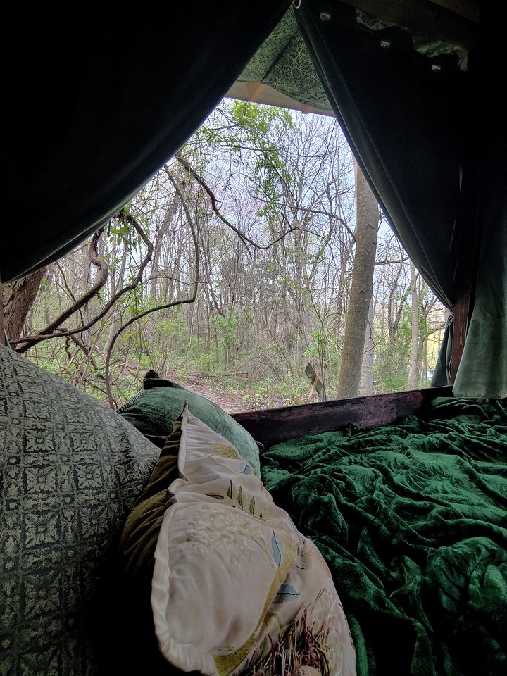 Off-Grid Huts Surrounded by Nature in Indiana