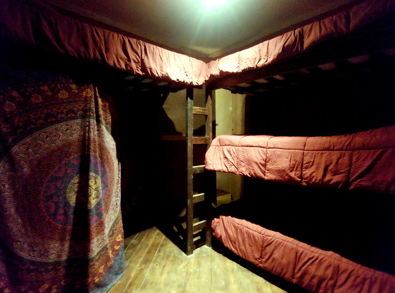 Round Cabin Ideal for Groups or Families in Indiana