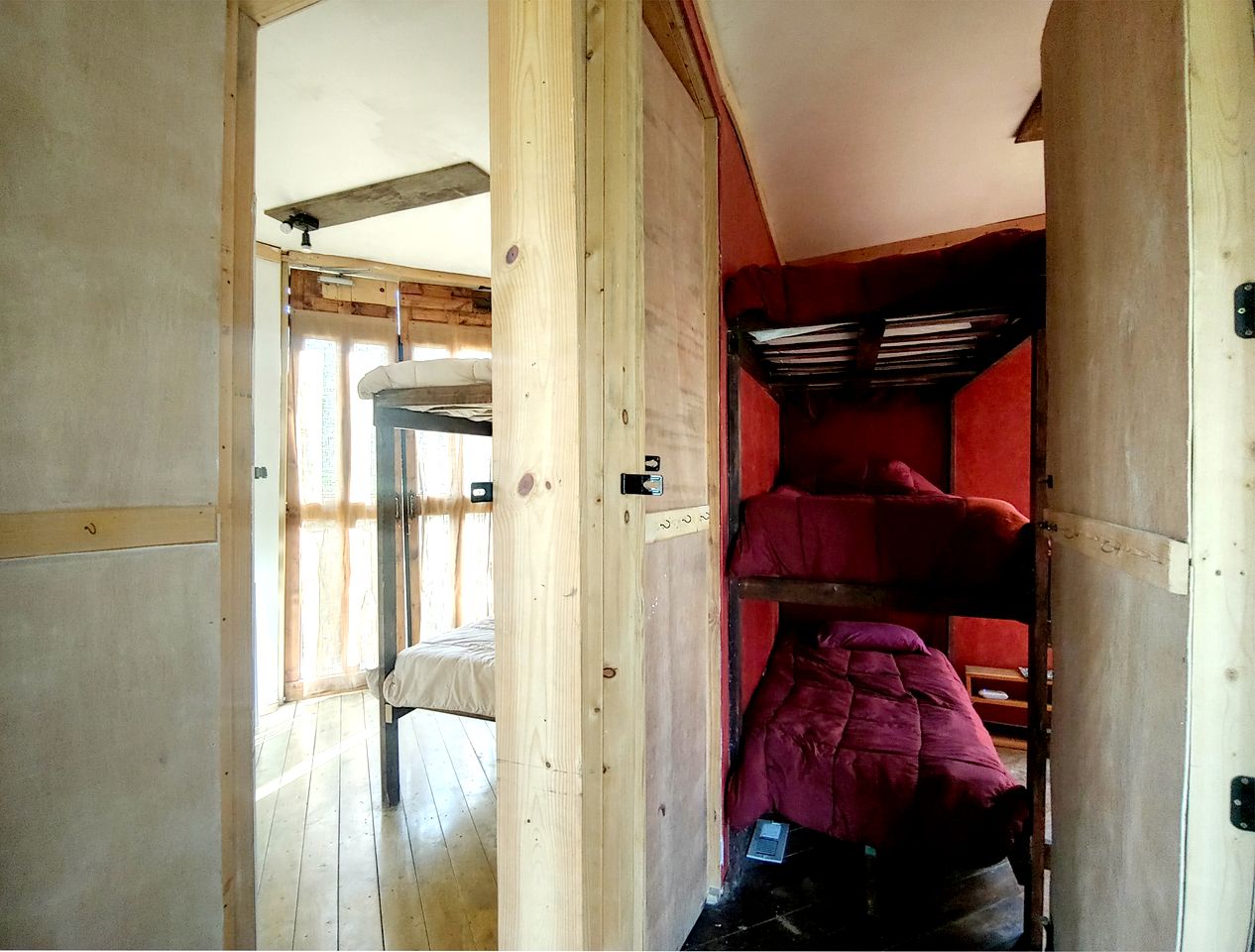 Round Cabin Ideal for Groups or Families in Indiana