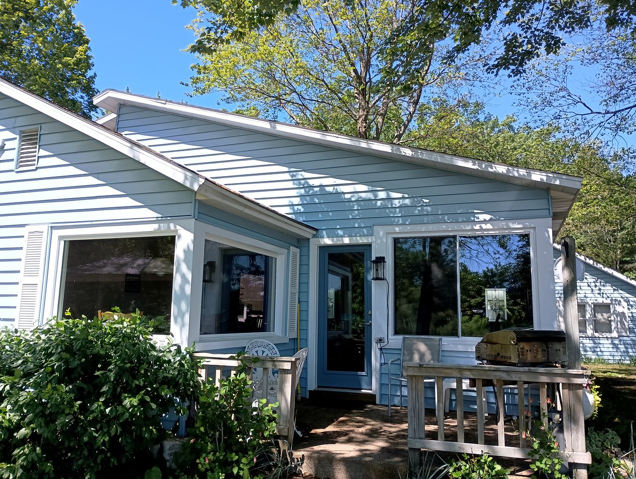 Family Friendly Cottage Great for Lake Activities in Michigan