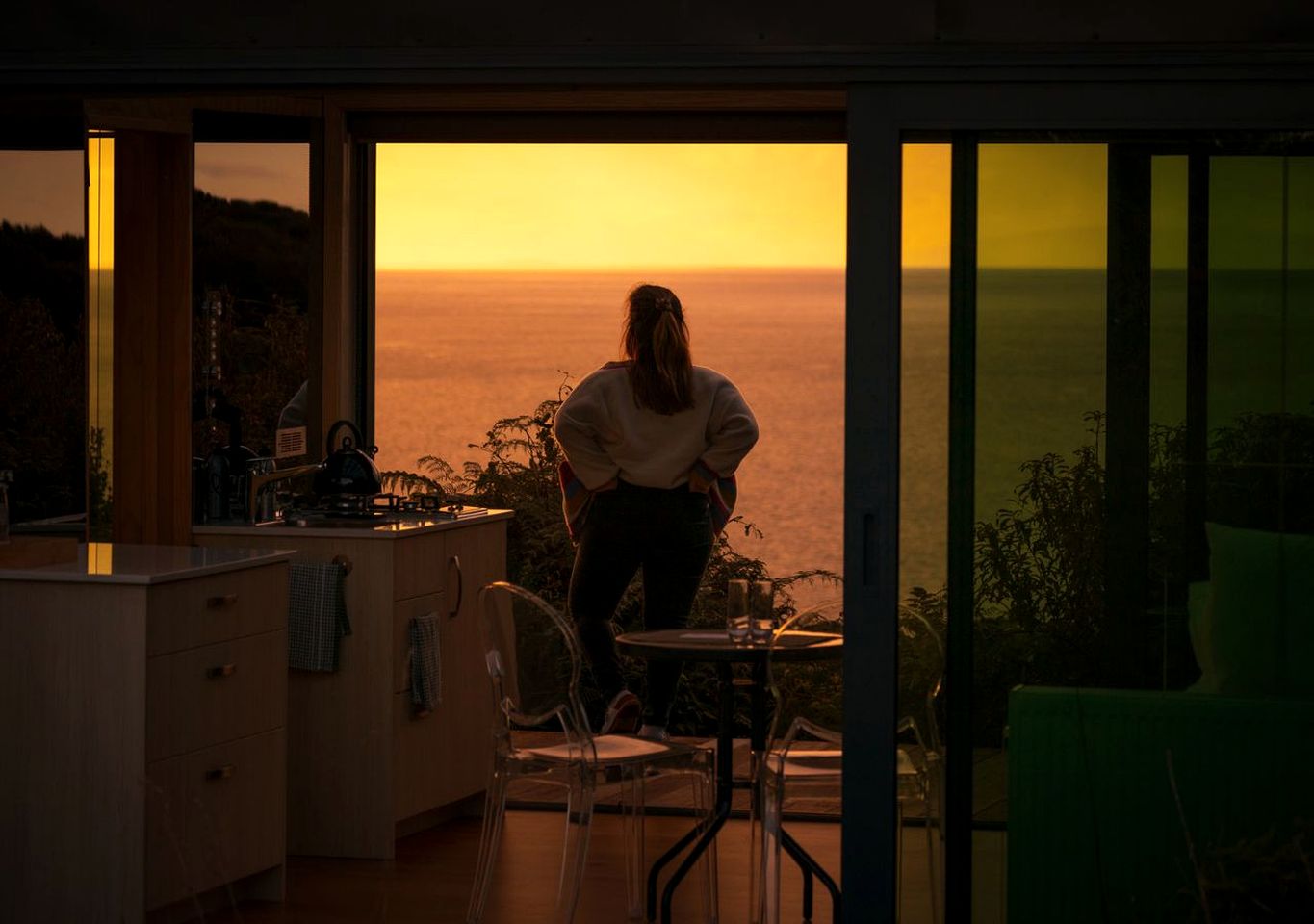 Coast-Front Pod Perfect for an Isolated Tranquil Escape in Stewart Island
